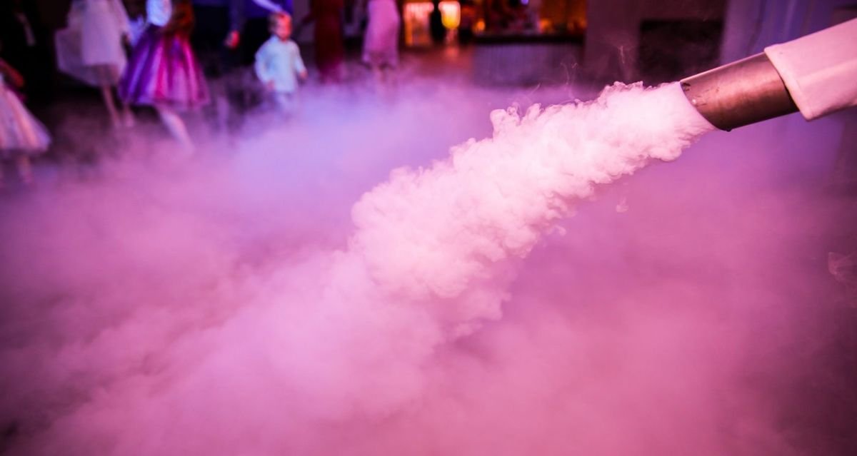 Low fog ("walking on clouds") at an event