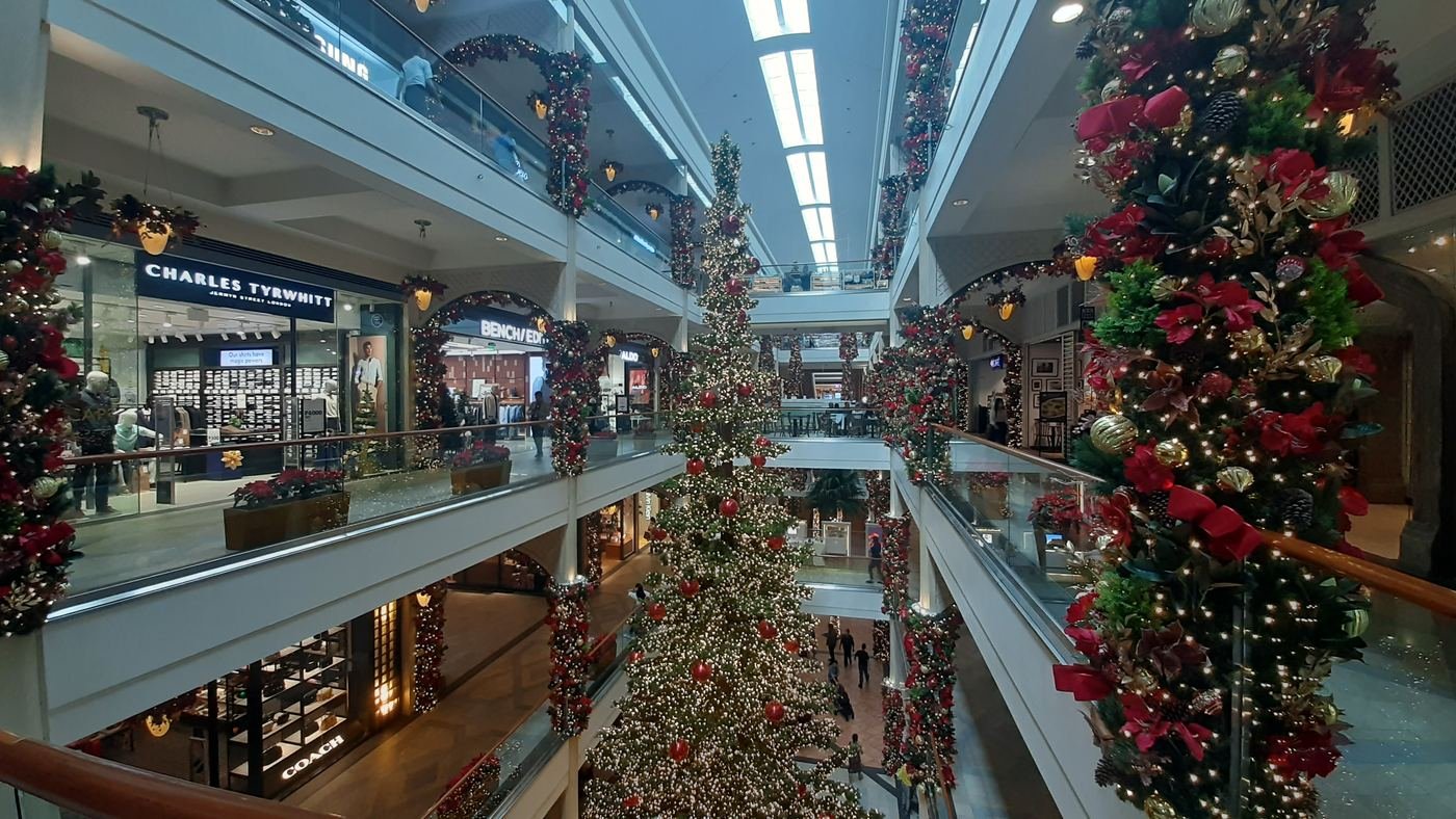 R3, Power Plant Mall photo 2